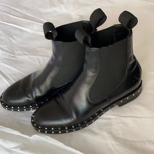 Valentino Garavani / Black Rockstud Chelsea Boots